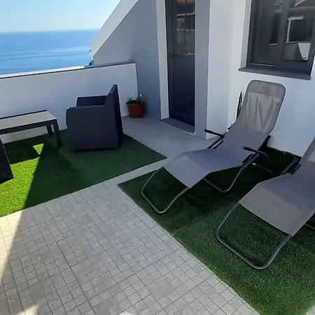 Santoserenus Apartment *